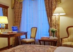Hotel Grand Emerald San Pietroburgo