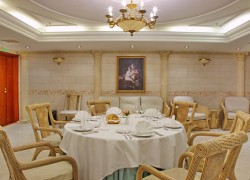 Hotel Grand Emerald San Pietroburgo