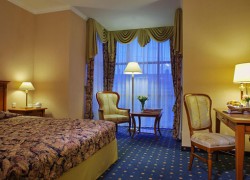 Hotel Grand Emerald San Pietroburgo