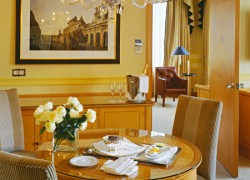 Hotel Baltschug Kempinski Moscú 