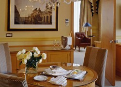 Hotel Baltschug Kempinski Moscú 