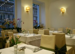 Hotel Golden Triangle San Pietroburgo