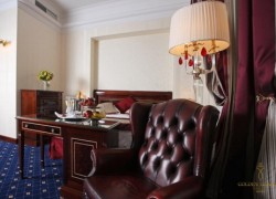 Hotel Golden Triangle San Pietroburgo