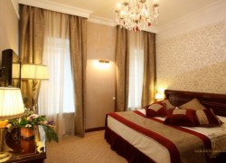 Hotel Golden Triangle San Pietroburgo