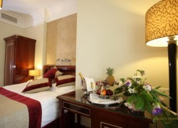 Hotel Golden Triangle San Pietroburgo