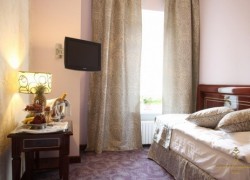 Hotel Golden Triangle San Pietroburgo