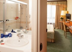 Cosmos Hotel Moscow