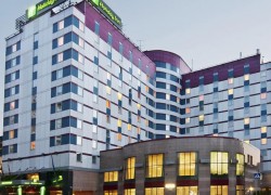 Hotel Holiday inn Lesnaya Moscú