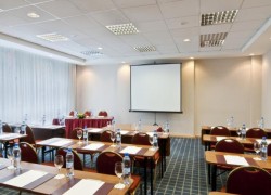 Hotel Holiday inn Lesnaya Moscú